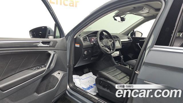 Volkswagen Tiguan 2024 — photo 10