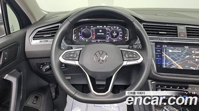 Volkswagen Tiguan 2024 — photo 13