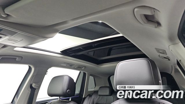Volkswagen Tiguan 2024 — photo 18