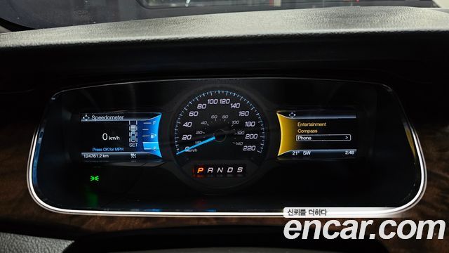 Ford Taurus 2017 — photo 8