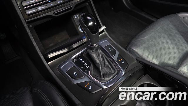 Hyundai Grandeur 2016 — photo 9