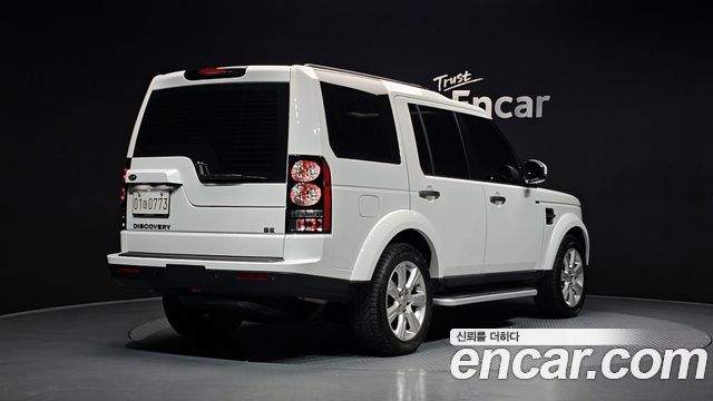 Land Rover Discovery 2016 — photo 2