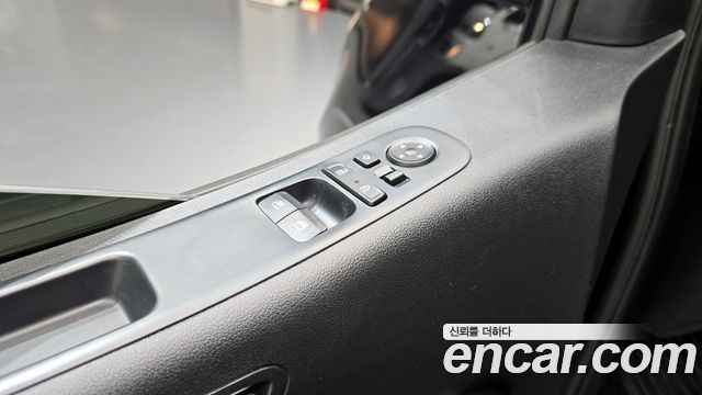 Hyundai Staria 2022 — photo 14