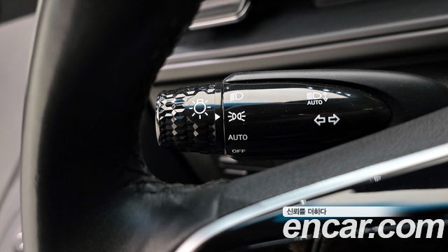 Hyundai Staria 2022 — photo 16