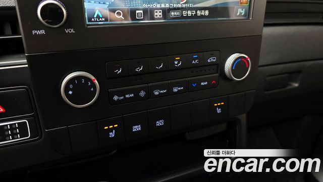 Hyundai Staria 2022 — photo 18