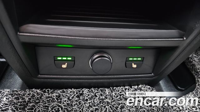 BMW X5 2018 — photo 19