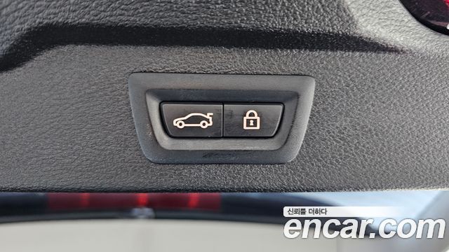 BMW X5 2018 — photo 22