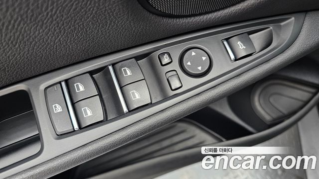 BMW X5 2018 — photo 25