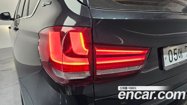 BMW X5 2018 — photo 9