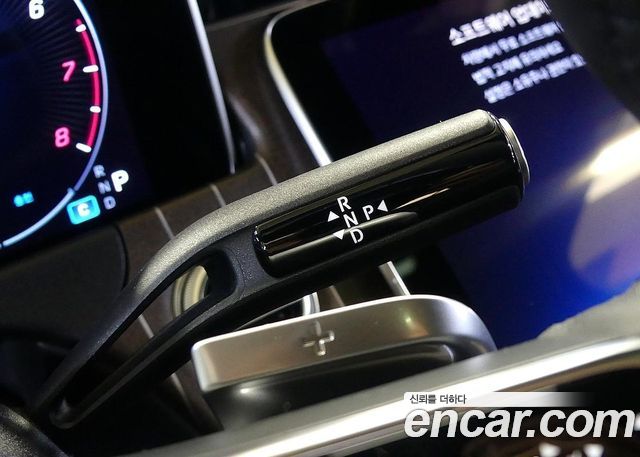Mercedes-Benz E-Class 2024 — photo 7
