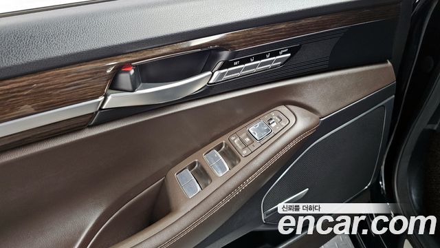 Genesis EQ900 2016 — photo 18