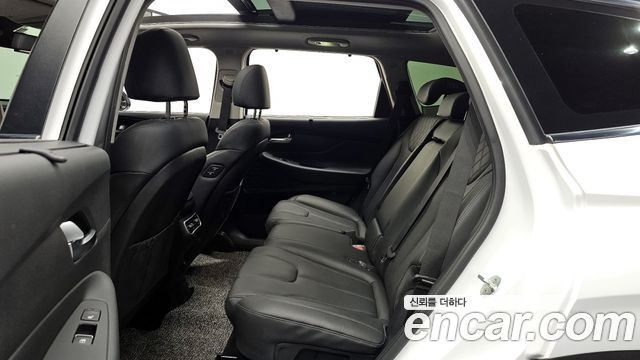 Hyundai Santafe 2021 — photo 12