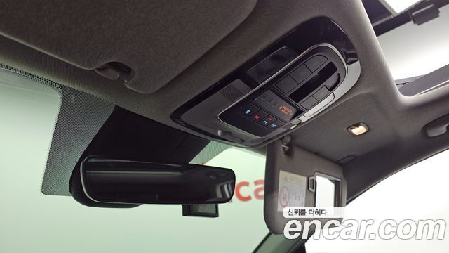 Hyundai Santafe 2021 — photo 18