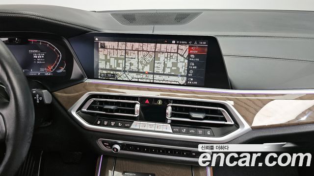 BMW X5 2023 — photo 19