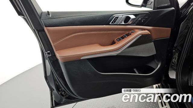 BMW X5 2023 — photo 14