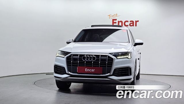 Audi Q7 2020 — photo 3