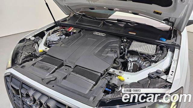 Audi Q7 2020 — photo 6