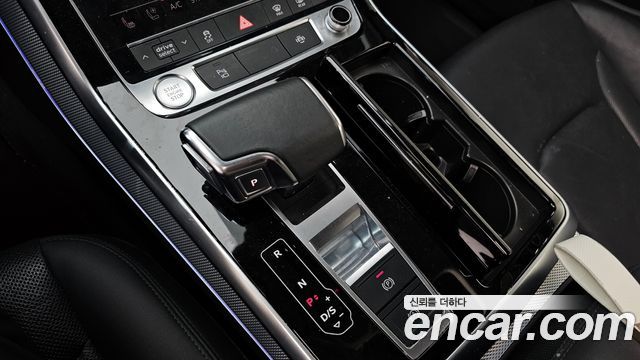 Audi Q7 2020 — photo 12