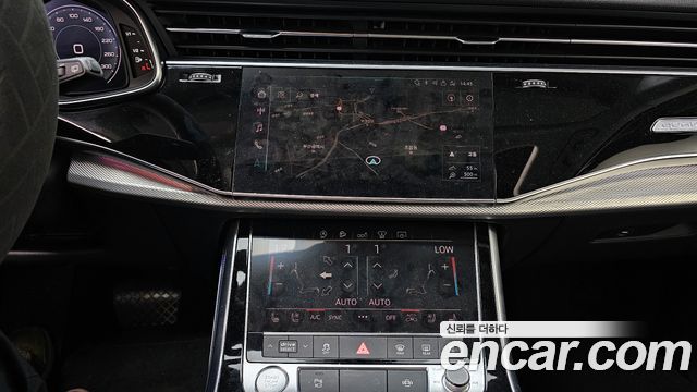 Audi Q7 2020 — photo 20