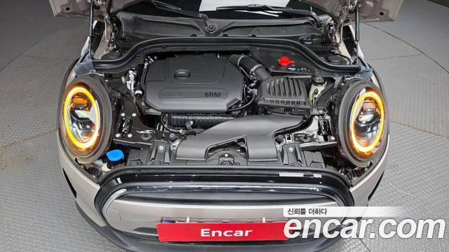 Mini Cooper 2024 — photo 6
