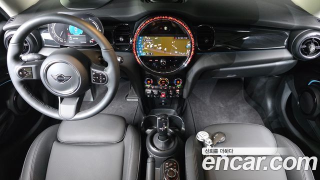 Mini Cooper 2024 — photo 10