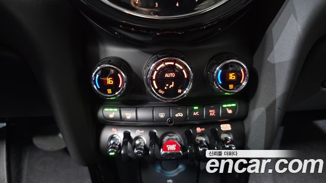 Mini Cooper 2024 — photo 26