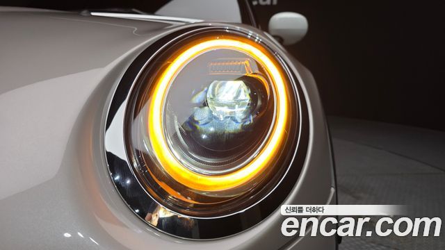 Mini Cooper 2024 — photo 8