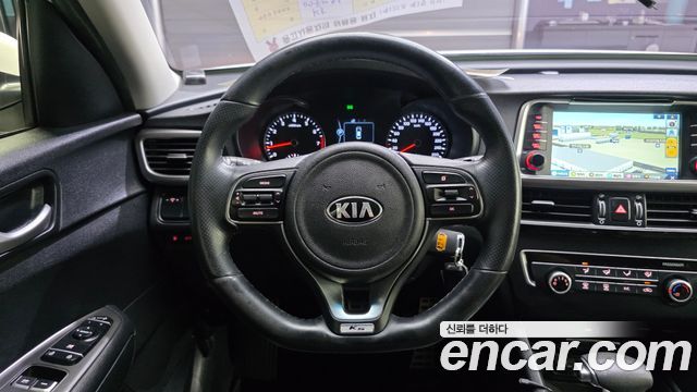 Kia K5 2016 — photo 13