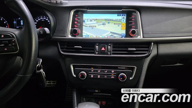 Kia K5 2016 — photo 19
