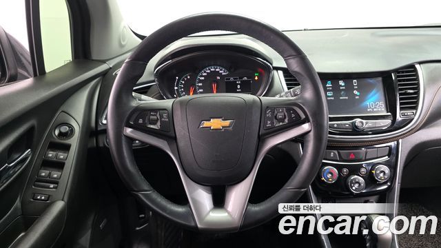 Chevrolet Korea Trax 2017 — photo 13
