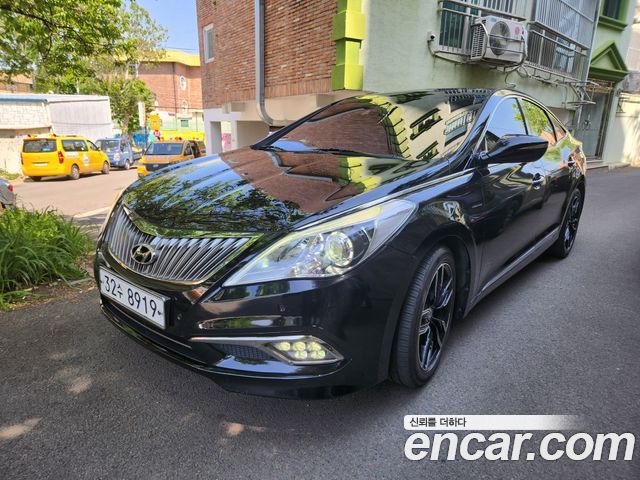 Hyundai Grandeur 2015 — photo 1