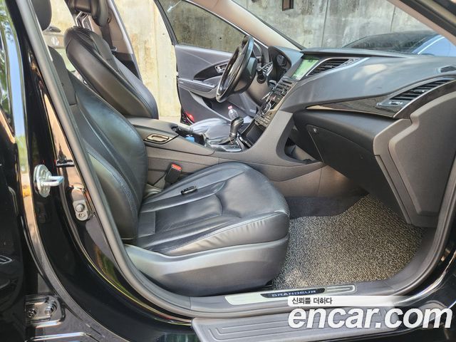 Hyundai Grandeur 2015 — photo 16
