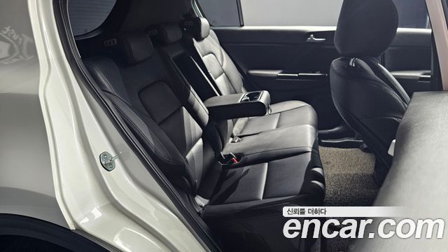 Kia Sportage 2018 — photo 12