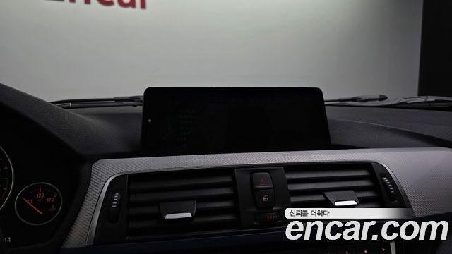 BMW 3-Series 2016 — photo 16