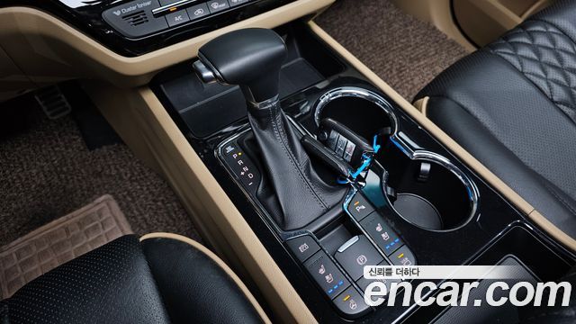 Kia Canival 2019 — photo 12