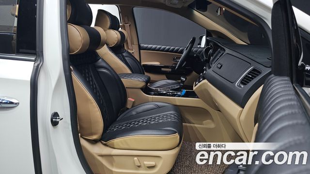 Kia Canival 2019 — photo 13