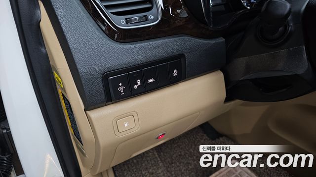 Kia Canival 2019 — photo 24