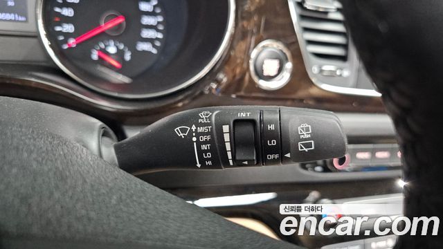Kia Canival 2019 — photo 27
