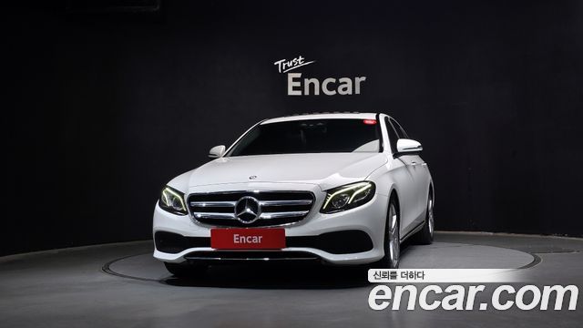 Mercedes-Benz E-Class 2017 — photo 3