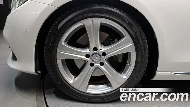 Mercedes-Benz E-Class 2017 — photo 5
