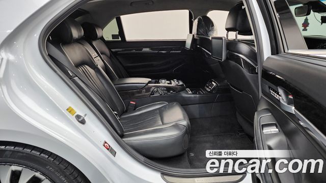 Genesis EQ900 2016 — photo 15