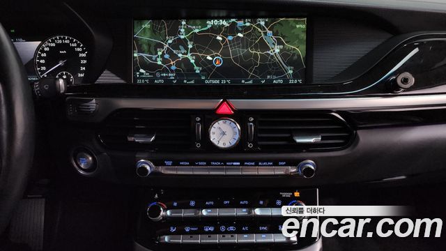 Genesis EQ900 2016 — photo 16