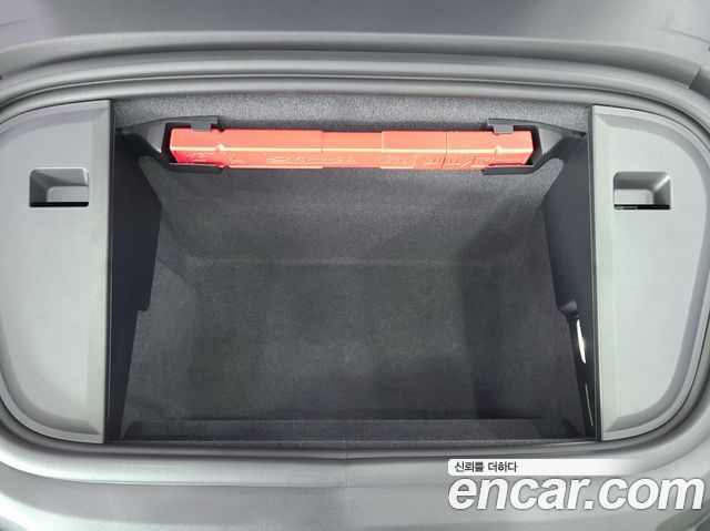 Porsche Taycan 2025 — photo 6