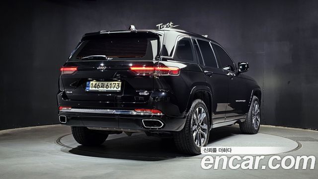Jeep Cherokee 2023 — photo 2