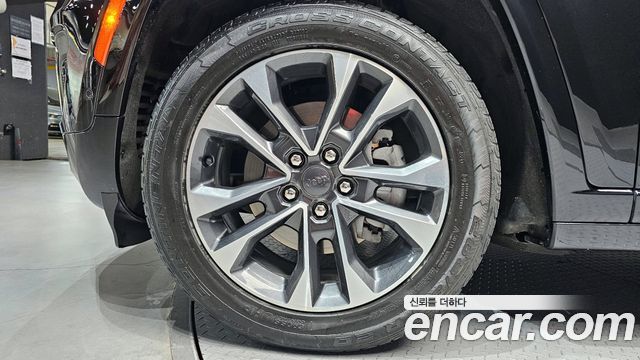 Jeep Cherokee 2023 — photo 5