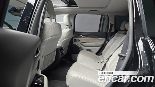 Jeep Cherokee 2023 — photo 18