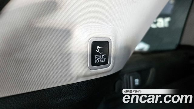 Jeep Cherokee 2023 — photo 31