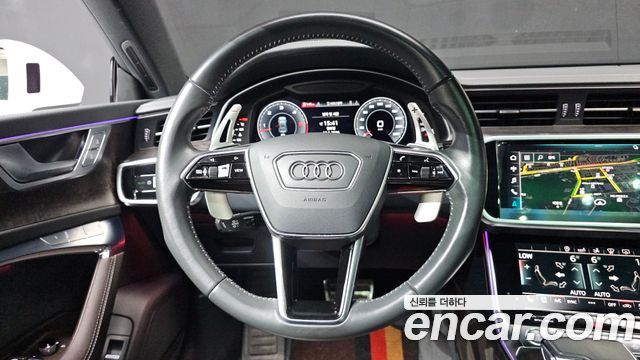 Audi A7 2020 — photo 17