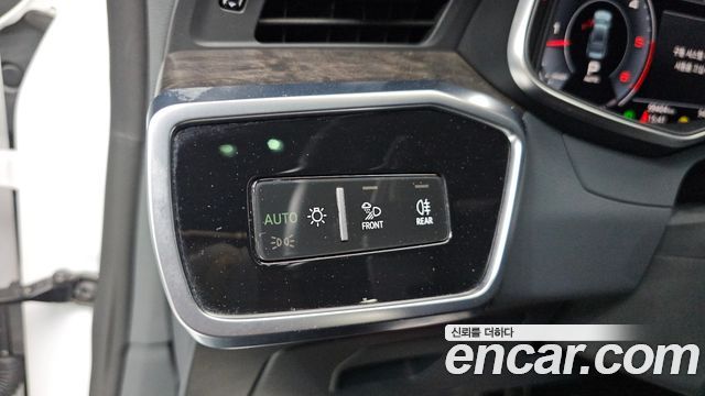 Audi A7 2020 — photo 32