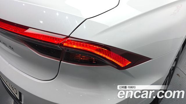 Hyundai Grandeur 2023 — photo 9